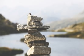 rocks balancing
