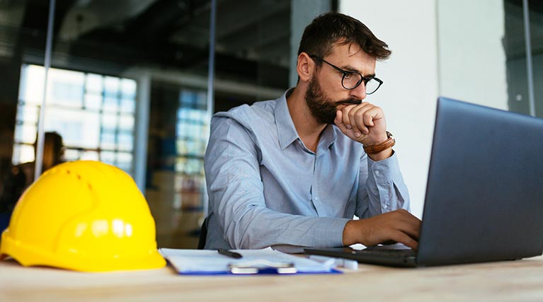 engineer professional working on laptop.
